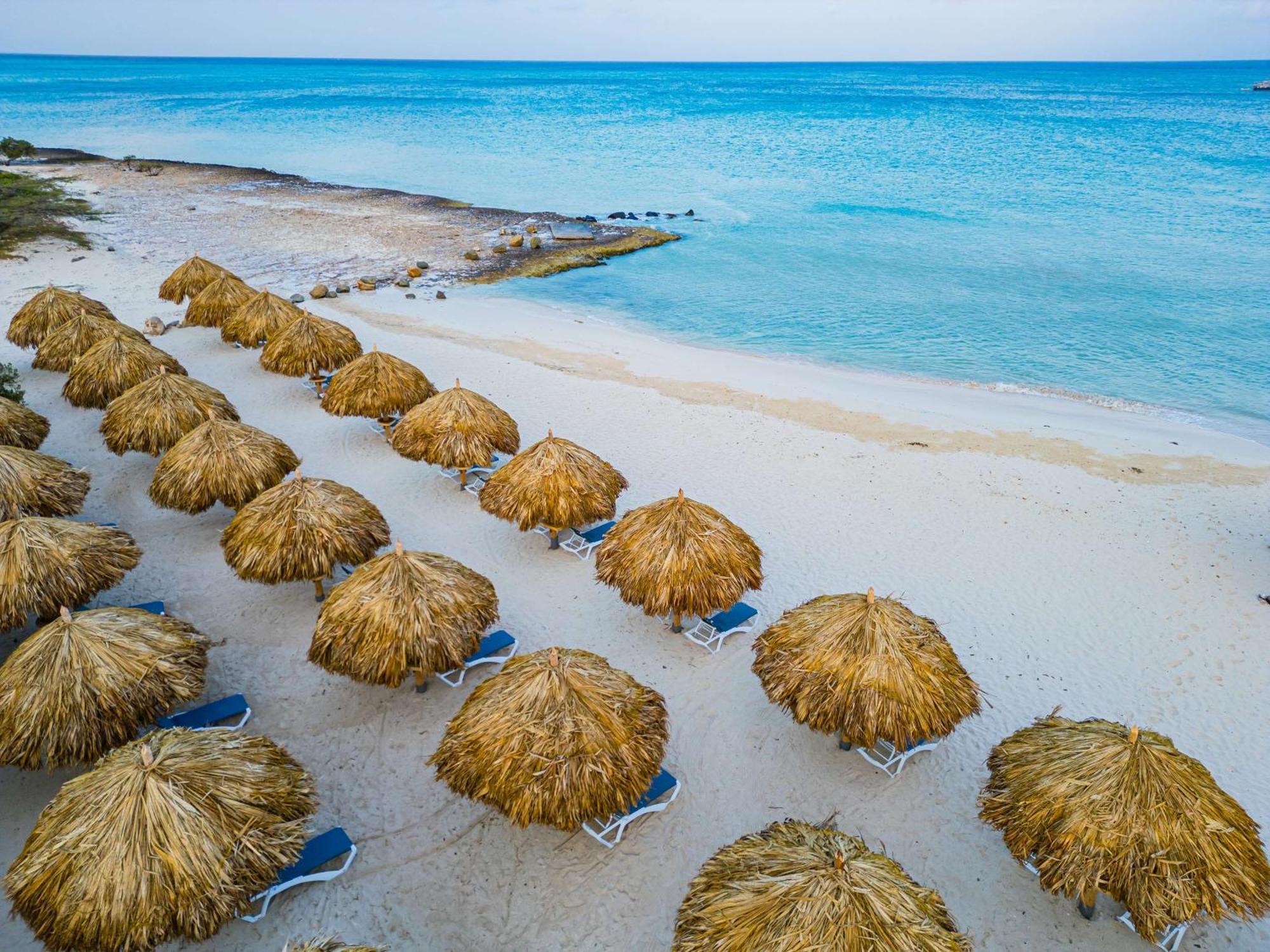 Embassy Suites By Hilton Aruba Beach Resort Palm Beach Esterno foto