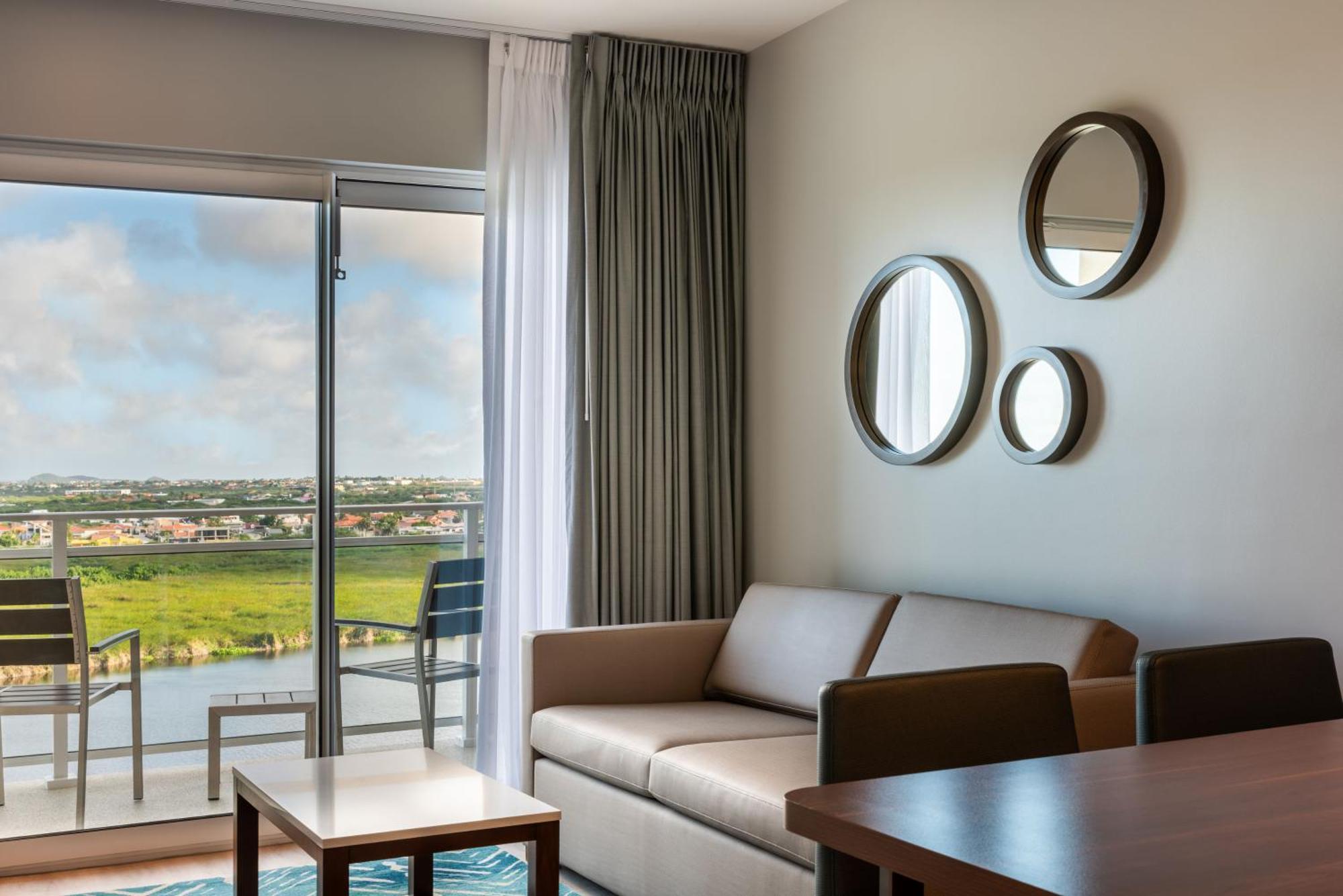 Embassy Suites By Hilton Aruba Beach Resort Palm Beach Esterno foto