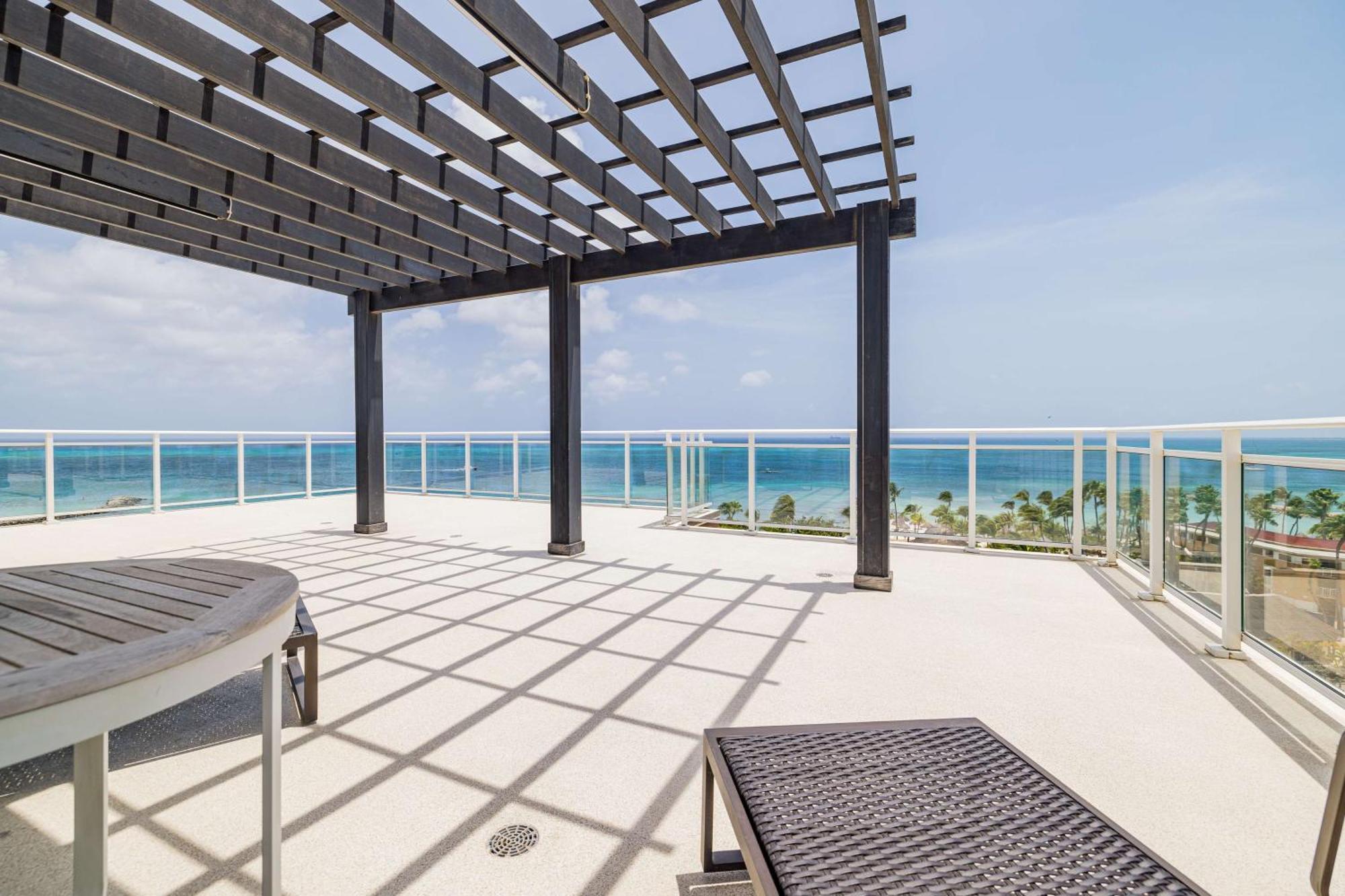 Embassy Suites By Hilton Aruba Beach Resort Palm Beach Esterno foto